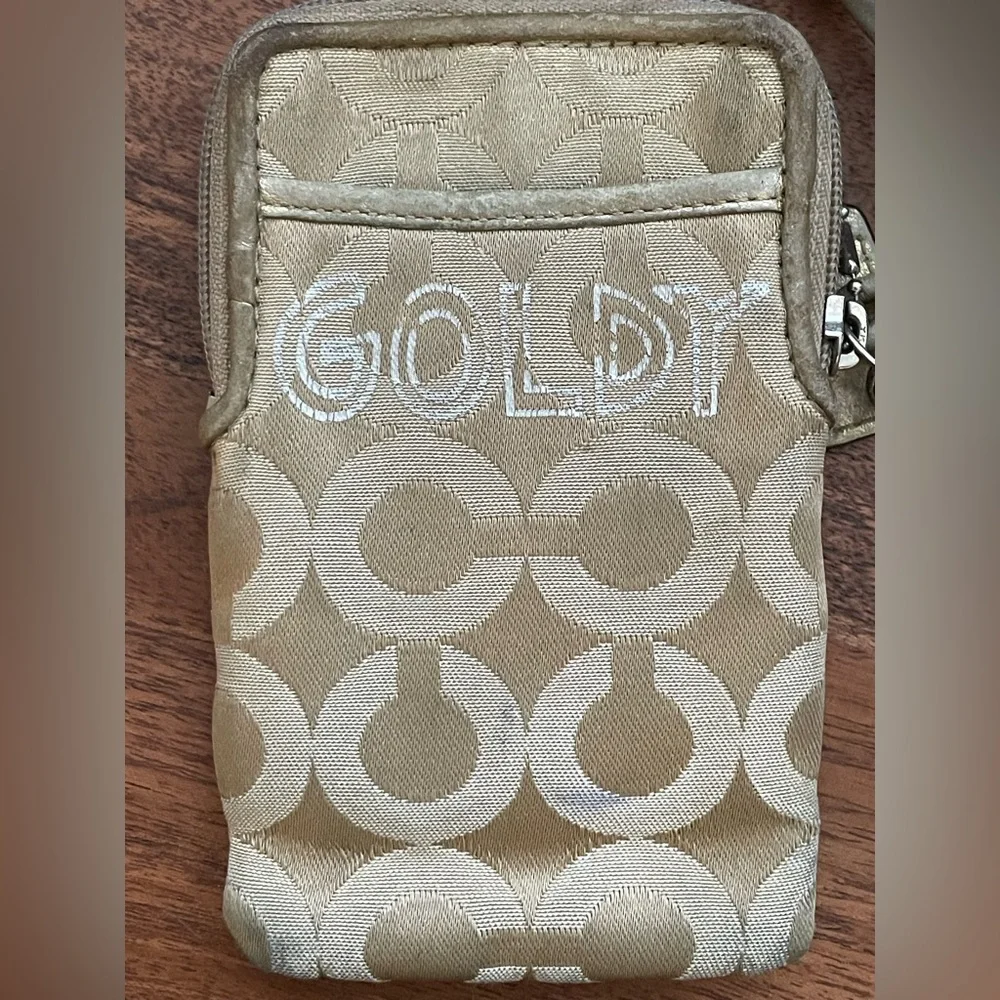 Coach Poppy Chan Goldy Wristlet with Box
